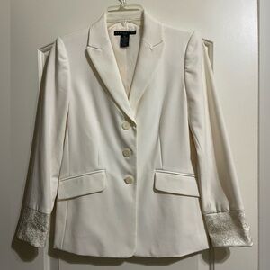 Apostrophe Ivory Cream Women’s 3 Button Blazer Jacket Designed Cuffs 6P
